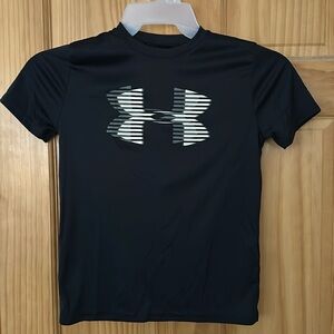 Youth Medium under armour dri-fit t-shirt